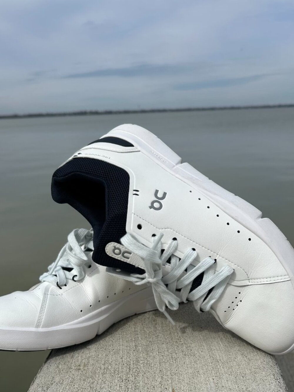 Men's On Running The Rodger Advantage Sz 8 US 41 EU Sneakers Like New